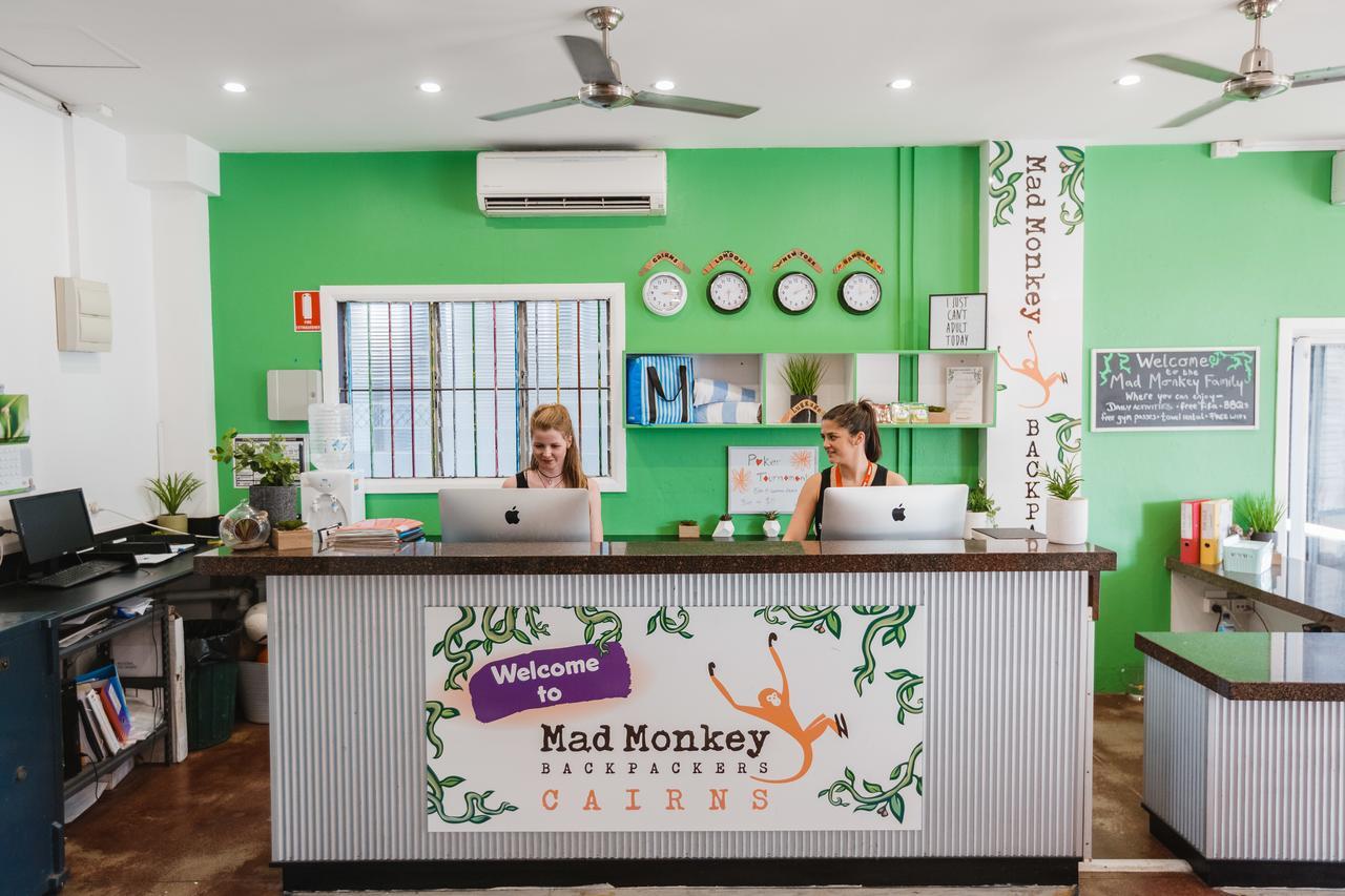 Mad Monkey Central Cairns Exteriör bild